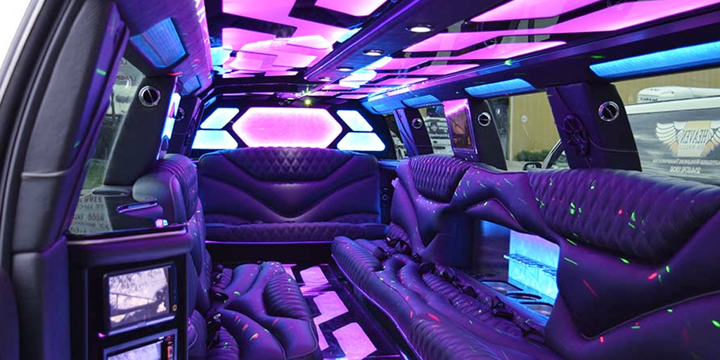 Would You Hire a Limousine for Your Wedding?