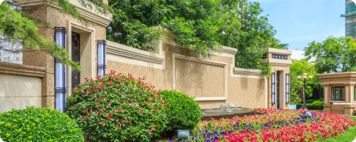 Russell Gardens